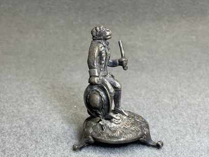 Sept petits bronze. 
-Singe zoomorphe. H....