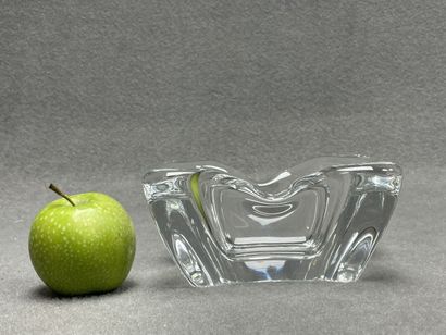 Baccarat. 
Coupe en cristal. 
8 x 16,5 x...