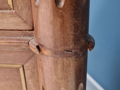 Commode de style Louis XVI 
Manque une baguette...