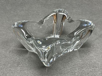 Baccarat. 
Coupe en cristal. 
8 x 16,5 x...