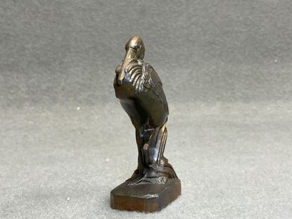 Statuette en régule patiné: Cigogne.
H: 12.5...