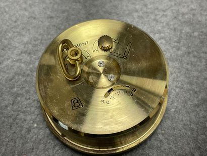 SCHNEIDER
Pendulette en cristal, boule à...