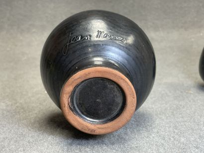 Jean MARAIS
Petit vase en céramique signé....