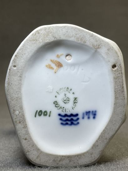 ROYAL COPENHAGUE ,Statuette en porcelaine....