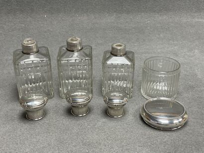 Garniture de toilette en cristal, monture...