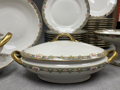 Parties de service de table en porcelaine...