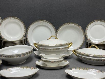 Parties de service de table en porcelaine...