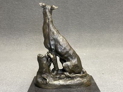 MILO ( XX°)
Lévrier assis
statuette en bronze...