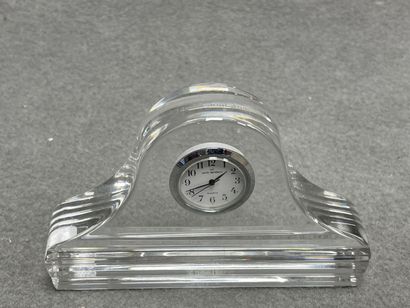VAL SAINT LAMBERT:
Pendulette cristal
H:...