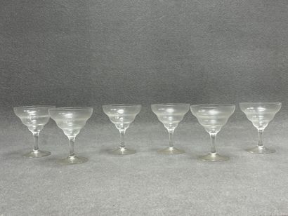 Six verres à cocktail 
H. : 14 cm