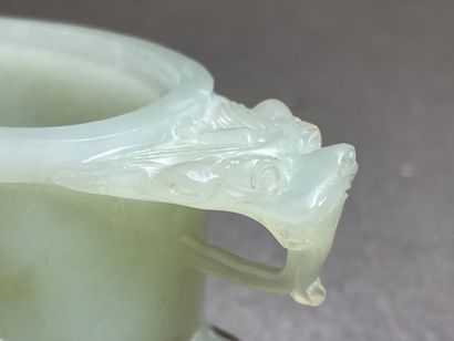 Deux sculptures en jadeite. 
H. :8,5 cm et...