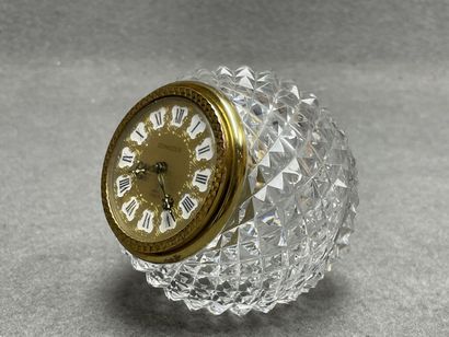 SCHNEIDER
Pendulette en cristal, boule à...