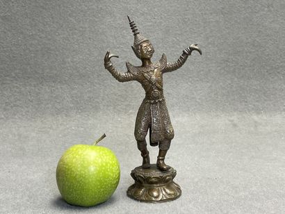 Statuette en bronze thailandais
H: 21 cm...