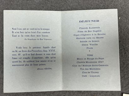Set of menus: 
-Menu for the liner 