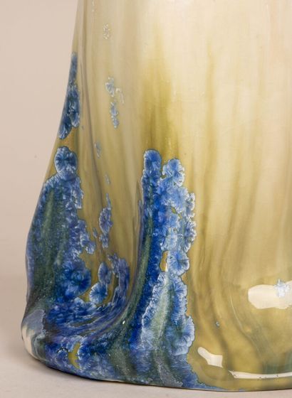 Royal Vienna - Grand vase en porcelaine d'époque...