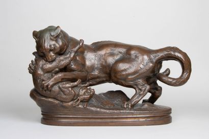 Sculpture moderne dans le gout du XIX°
Tigre...