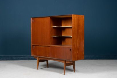 Meuble de salon en teck.
Design scandinave...