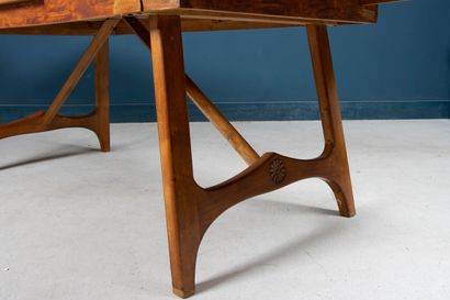 Table rectangulaire en chêne clair, allonges...