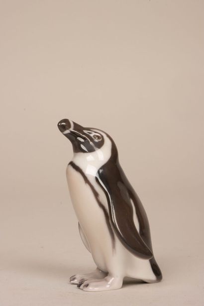 Bing & Grondahl : trois statuettes 
- Oiseau...