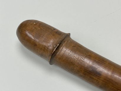 Massue de Nouvelle Calédonie de forme phallique....