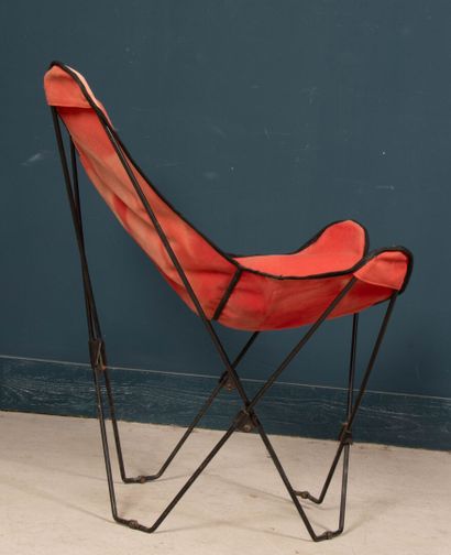 Suite de quatre fauteuils pliants type Butterfly.
Années...