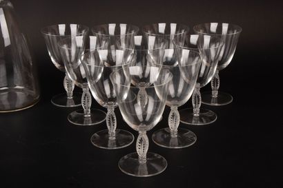LALIQUE FRANCE Fontainebleau service.
Set...