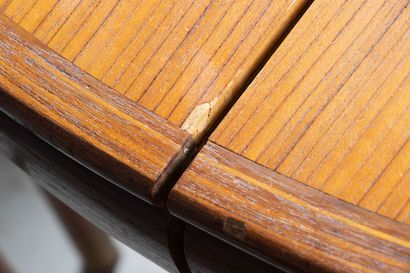 Round teak table and six chairs
Scandinavian...