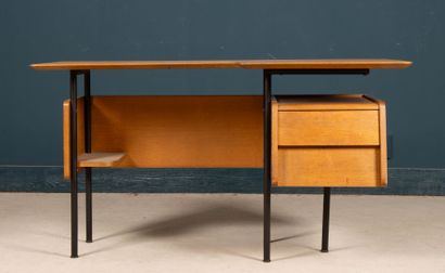 Bureau en placage de chêne et bois noirci,...