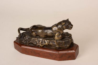 Antoine Louis BARYE (d'après)
Lionne couchée...