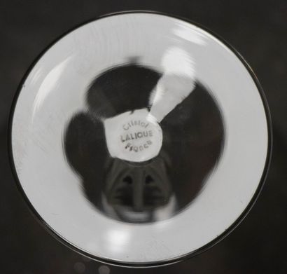 LALIQUE FRANCE Fontainebleau service.
Set...