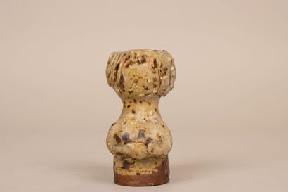 Annie MAUME (née en 1945).
Vase anthropomorphe...