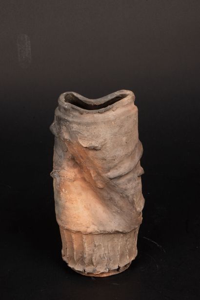 Alain GAUDEBERT (né en 1937)
Vase et coupe...