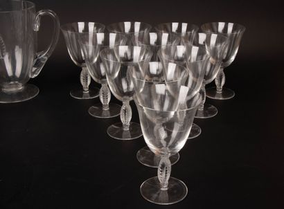 LALIQUE FRANCE Fontainebleau service.
Set...