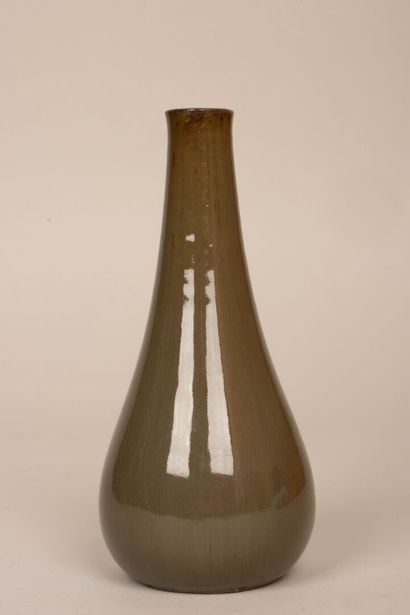 Auguste DELAHERCHE (1857-1940)
Vase en grès...