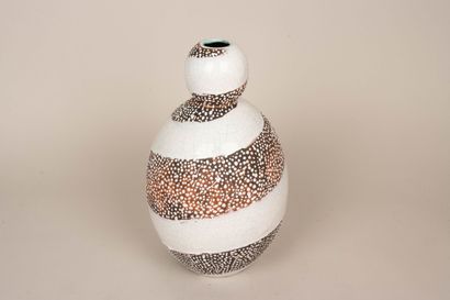 PRIMAVERA:
Large stoneware coloquinte vase...