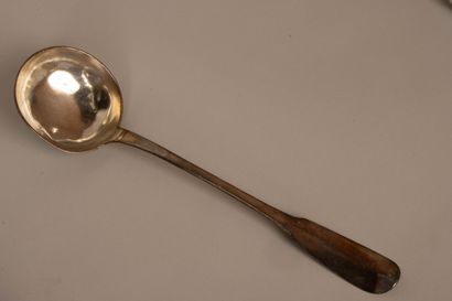 Douze grands couverts et une louche en argent,...