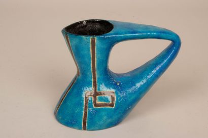 Cl. LEROUX-VILBERT - 
Pichet stylisé en céramique...