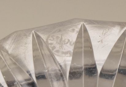 SAINT LOUIS 
Décanteur à magnum en cristal...