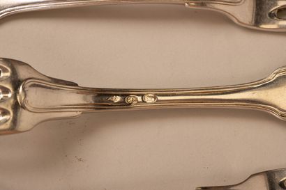 Ménagère de couverts en argent massif, modèle...