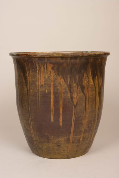 Léon POINTU (1879-1942):
Large cache pot....