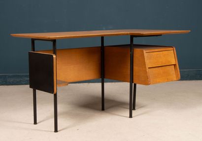 Bureau en placage de chêne et bois noirci,...