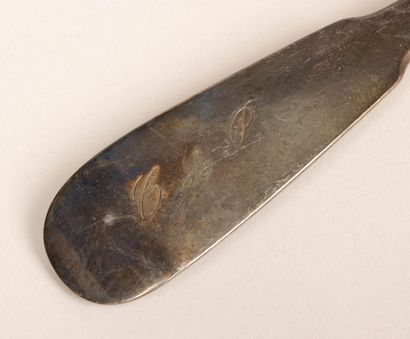 Cuillère à ragout en argent. 
poinçons XVIII°...