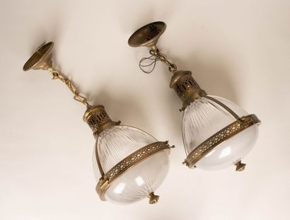 Edition HOLOPHANE 
Pair of Suspensions in...