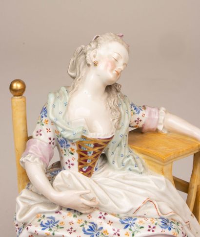 MEISSEN XIX° siècle.
La Belle Endormie
Statuette...