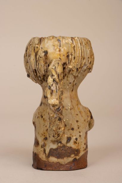 Annie MAUME (née en 1945).
Vase anthropomorphe...