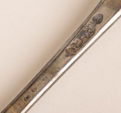 Cuillère à ragout en argent. 
poinçons XVIII°...