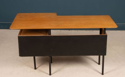 Bureau en placage de chêne et bois noirci,...