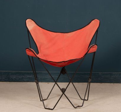 Suite de quatre fauteuils pliants type Butterfly.
Années...