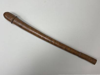 Massue de Nouvelle Calédonie de forme phallique....