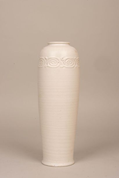 Émile LENOBLE (1875-1940) 
Baluster vase...